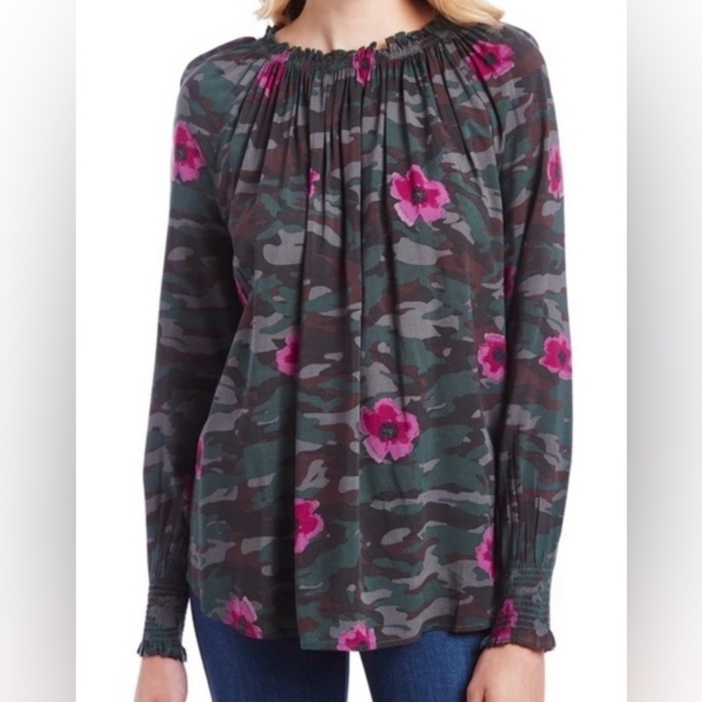 beachlunchlounge Pink Floral Camouflage Blouse